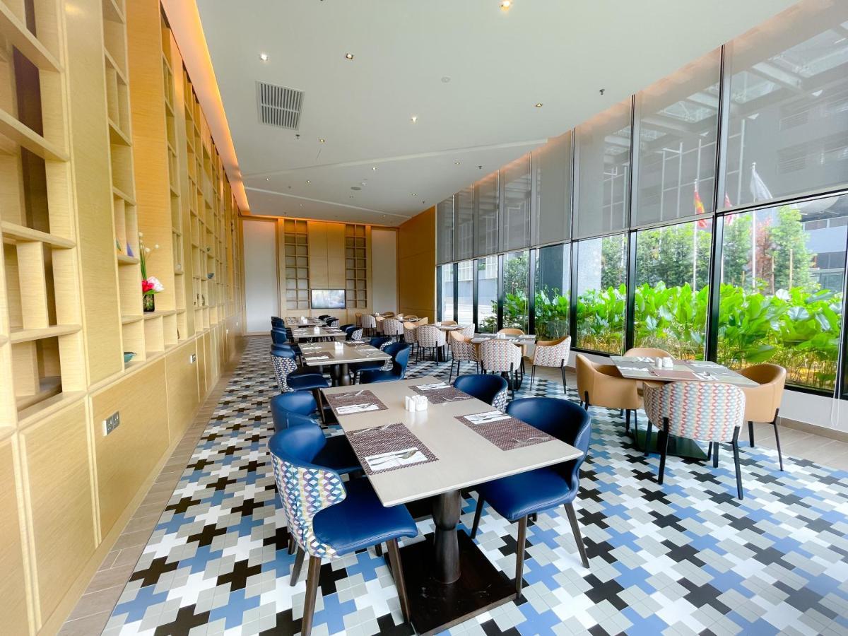 Mercure Kuala Lumpur Glenmarie Hotel