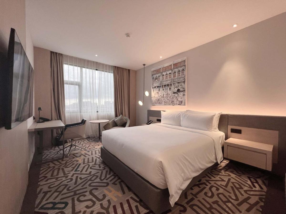 Hotel Mercure Kuala Lumpur Glenmarie 4*